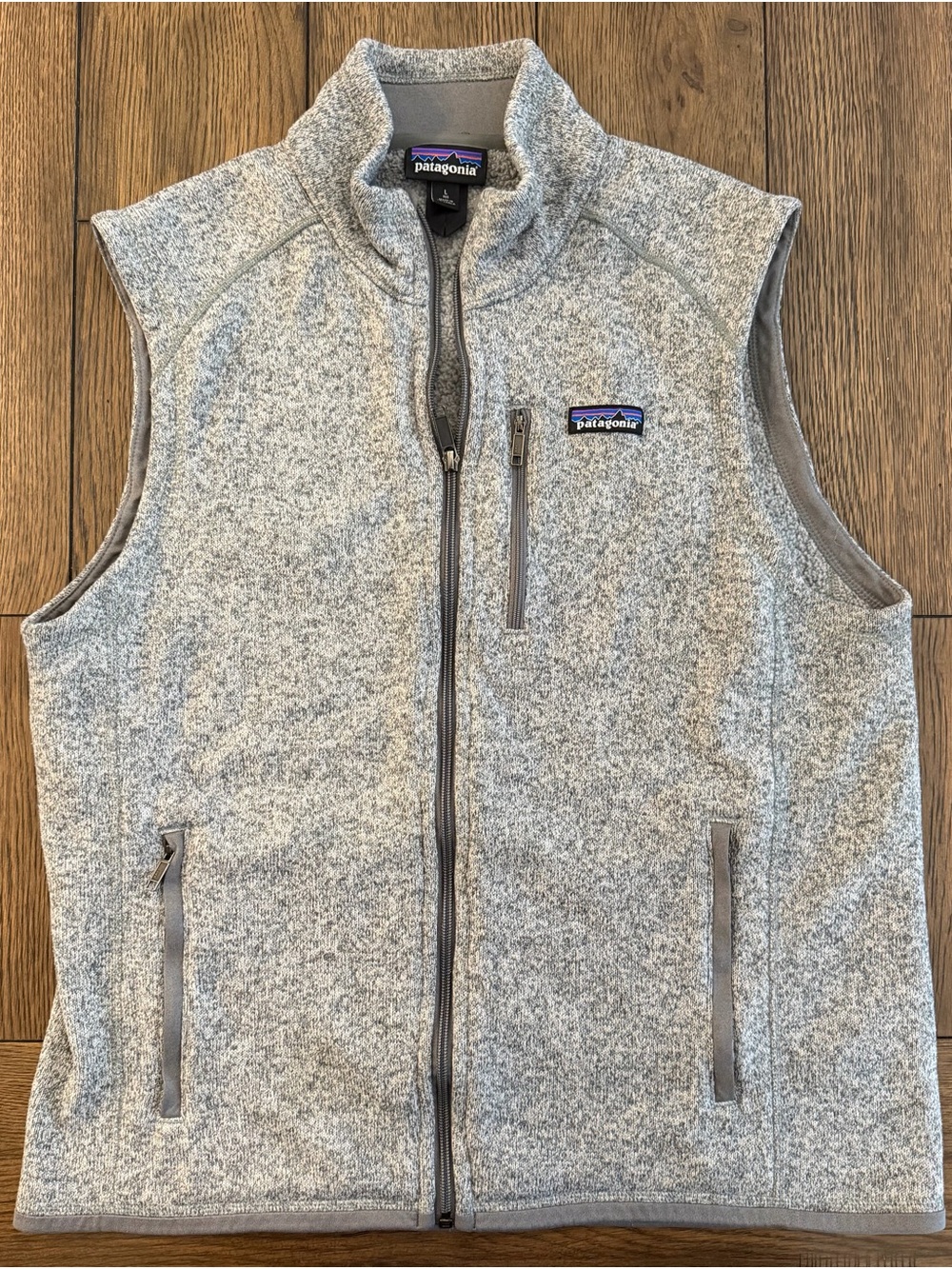 Patagonia Men’s Light Gray Full-Zip Fleece Vest size large EUC